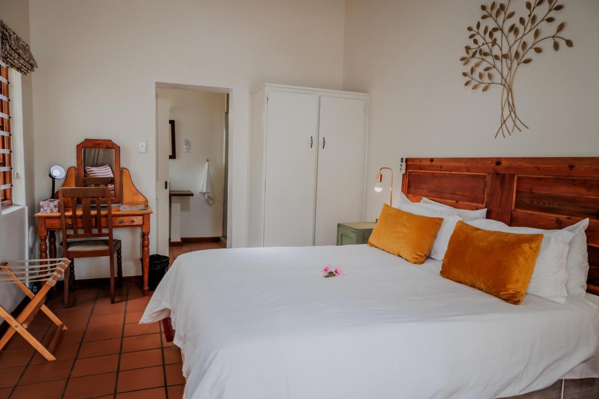 Aan De Oever Guesthouse Свелендам Екстериор снимка