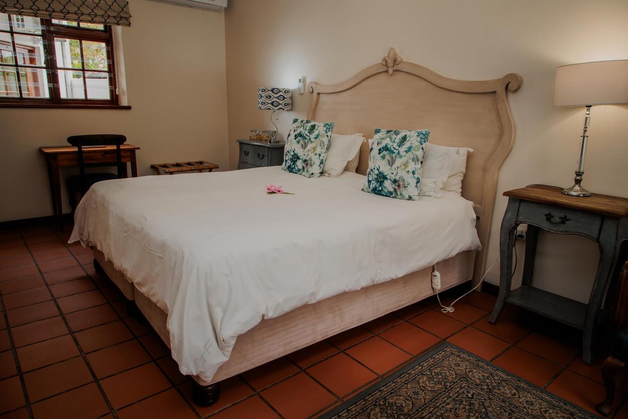 Aan De Oever Guesthouse Свелендам Екстериор снимка