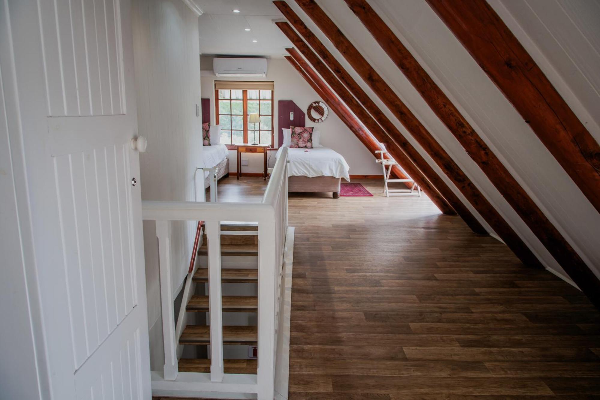 Aan De Oever Guesthouse Свелендам Екстериор снимка