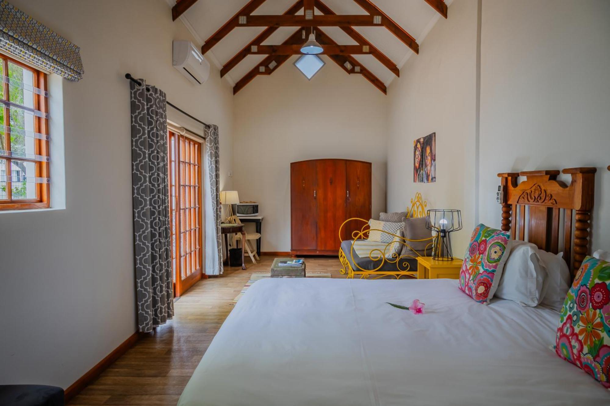 Aan De Oever Guesthouse Свелендам Екстериор снимка
